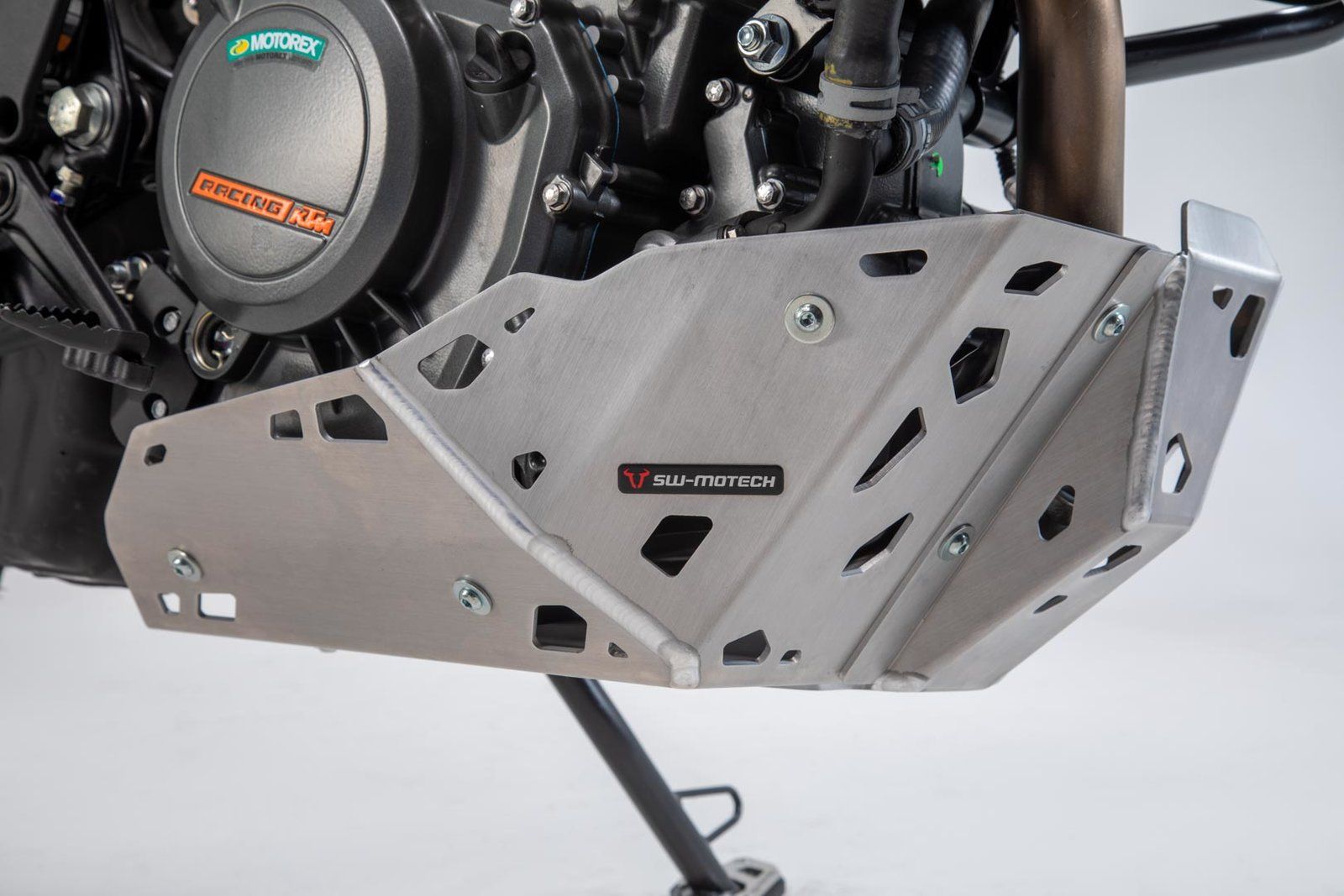 Kryt motoru KTM 390 Adventure - stříbrný SW Motech